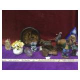 Lot of vintage wooden figures, murano glass