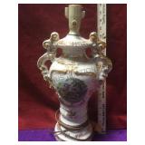 Vintage hand accented lamp - Monowatt on socket