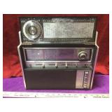 Vintage Westminster radio/cb portable local