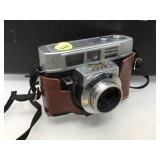 Kodak 35 mm Automatic film camera, w a Samsonite