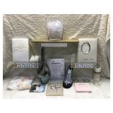 Wedding accessories           
Local pickup