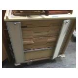 Rolling tool chest, plastic, some minor tools ,