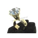 14 k gold ring w/topaz, size 4.5