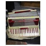 Vintage Lockini Accordian, cased, very good