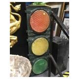 3 way vintage stop light, cracks to lenses,as is