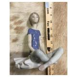 Lladro, ballerina seated