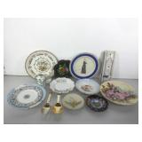 Assorted collectible glassware.