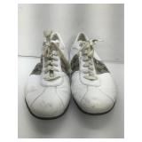 White lace up Gucci sneakers size not marked.