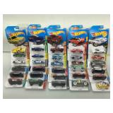 30 assorted hot wheels, see photos