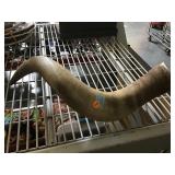 Animal horn Approximately 23 inches long