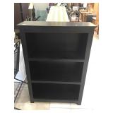 Black bookshelf, approx 32x45 inches