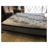 Ease Electric bed with California King mattress