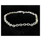 Sterling silver chain bracelet 
4.5 inches 10.1g