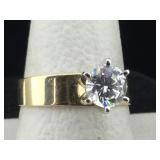 14k gold ring with clear tourmaline Size 8 3.5g