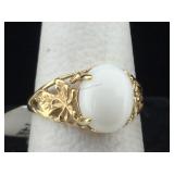 14k gold ring with Opal 2.3g  Size 6 Retail