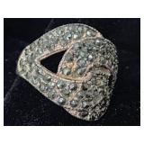 Sterling silver ring with Green crystals Size 7