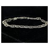 Sterling Silver Chain Bracelet 
3.5 inches