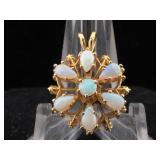 14K Gold with opal pendant 2.6g