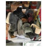 Assorted shoes some sz 6