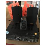 Realistic Navajo receiver with speakers