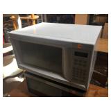 GE Turntable Microwave oven
