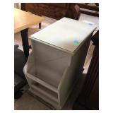 White side table w/magazine rack