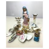 Assorted collectible glassware. Figures, trinket