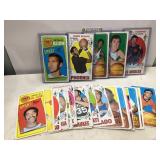 1970-71 Topps basketball cards bottom row have