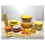 Tupperware bowls and cups.