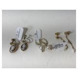 14k gold collection of earrings 7.5 g total 14k gold collection of earrings 7.5 g total