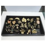 Vintage Brooches Gold Tone Vintage Brooches Gold Tone