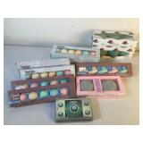 Vintage Perfumed Bath Soaps - Shells , Swans &