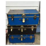 3 Vintage trunks 30inX16inX12in 3 Vintage trunks 30inX16inX12in