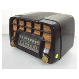 General Electric Bakelite Tube Radio. Untested,