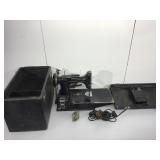 Singer Featherweight 221 Sewing Machine. Tested.