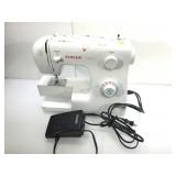 Singer tradition sewing machine w/pedal