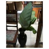 Vase w/bird design and prop plants, approx 2 ft