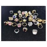 Assorted costume rings
