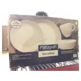 Pfaltzgraff 16pc Set in box