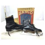 Vintage shamrock ice skates size 10.