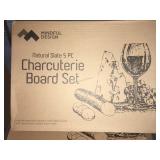 NIB Mindful design Charcuterie board set