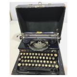 Royal Portable Manual Typewriter in Case. P