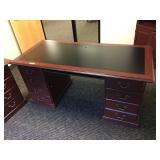 Sauder Desk w/drawers and keyboard drawer,