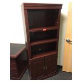 Bookshelf w/door, approx 5