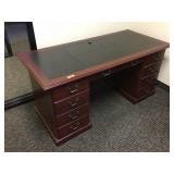 Sauder Desk w/drawers and keyboard drawer,