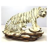 White tiger resin figure (tail it