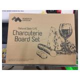 NIB Mindful Design charcuterie board set