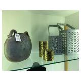 Assorted house hold decorative items