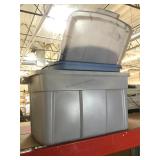 Rubbermaid bin and assorted bins and lids