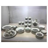 Noritake Esperanza 6924 younger Image. Serving